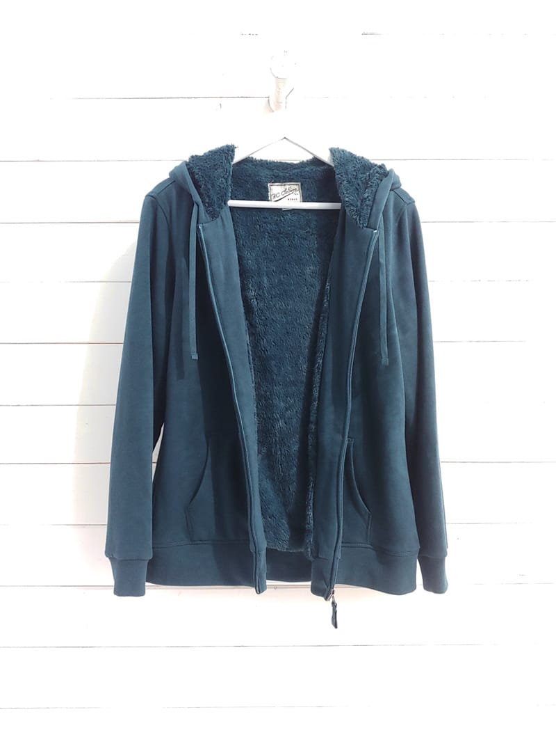 BC Clothing — Poleron de Forro Peludo · Talla L