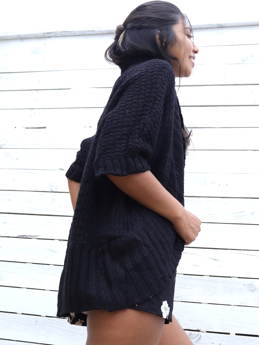 Cardigan Negro Estilo Redondo